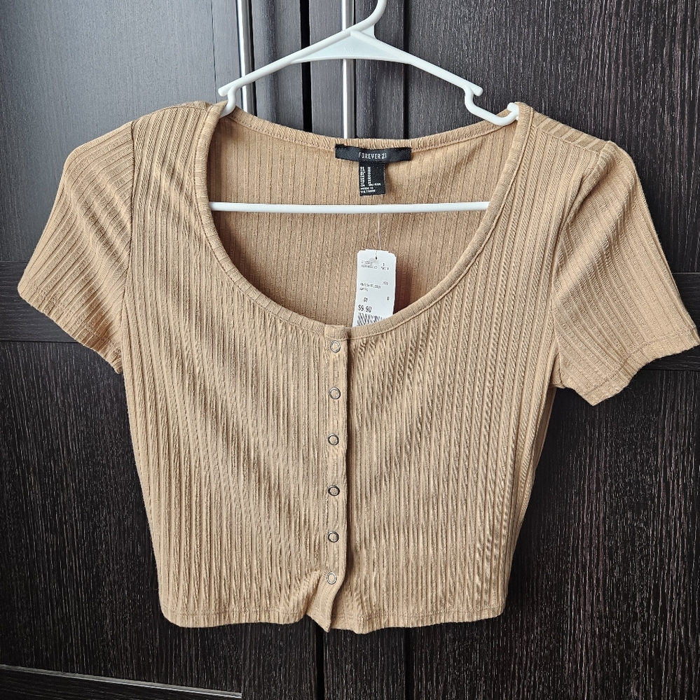 NWT Forever 21 Cropped Snap Closure Button Shirt